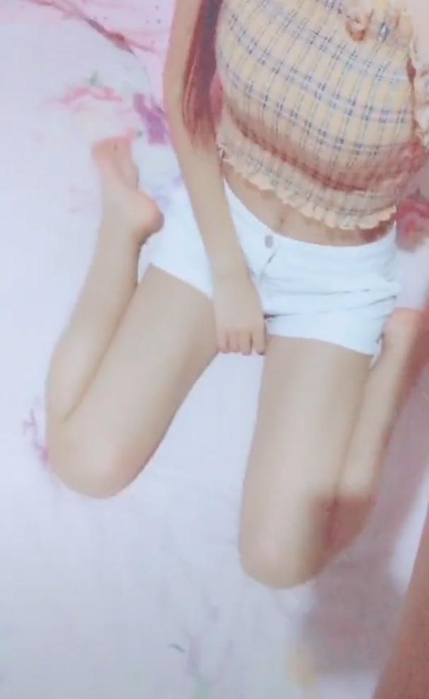 E38h5McK8.jpg